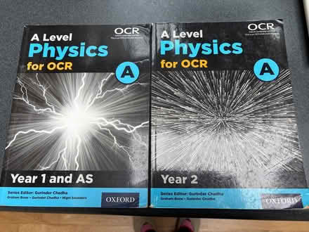 Photo of free A level physics textbooks (SE24) #1