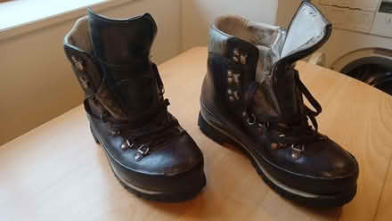 Photo of free Winter Mountain-Climbing boots (Comiston EH10) #1