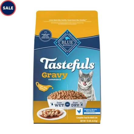 Photo of Blue Buffalo Cat Food (North Lakewood 98499) #1