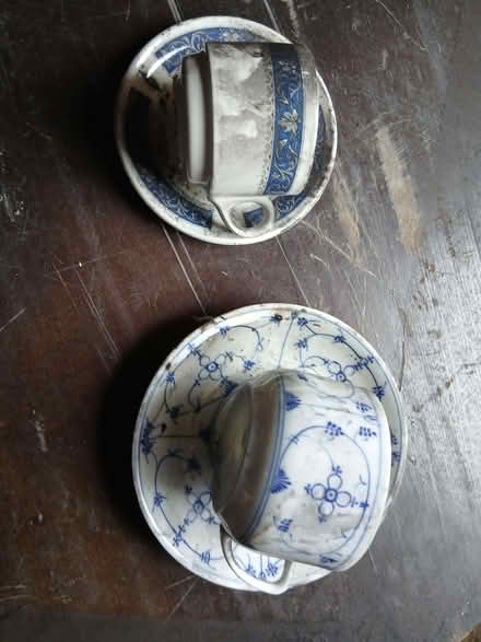 Photo of free Box of blue & white cups and saucers. Tea & coffee. (Tile Hill CV4) #1