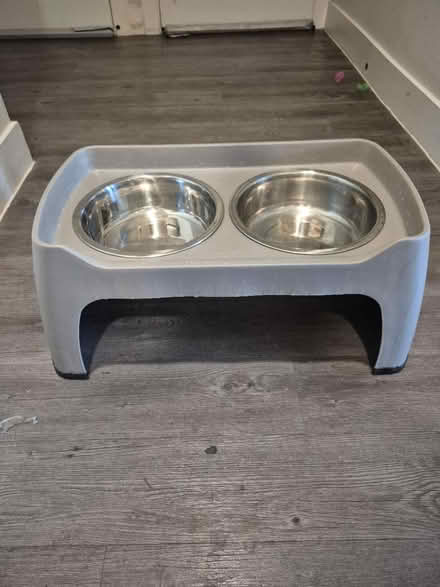 Photo of free XL Dog Food/Water Lifted Stand (76102) #1