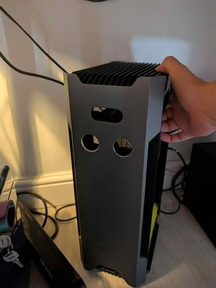 Photo of free Phantex Shift mITX pc case (Brentwood CM14) #2