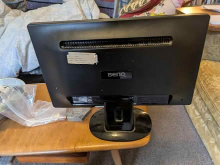 Photo of free Monitor with VGL input (Broomhall S10) #2