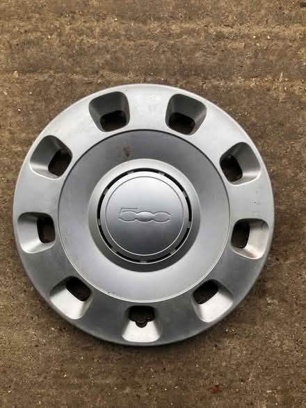 Photo of free Fiat 500 Hub cap (Castle Rising PE31) #1