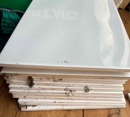 Photo of free White ceramic tiles (Fairfield LA1) #1