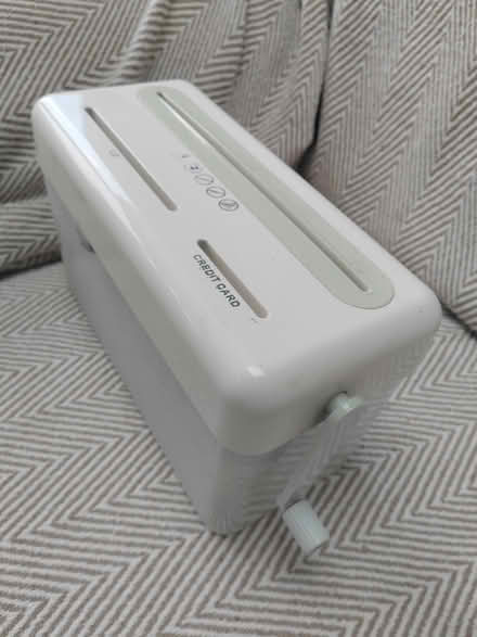 Photo of free Manual paper shredder machine (Godmanchester PE29) #2