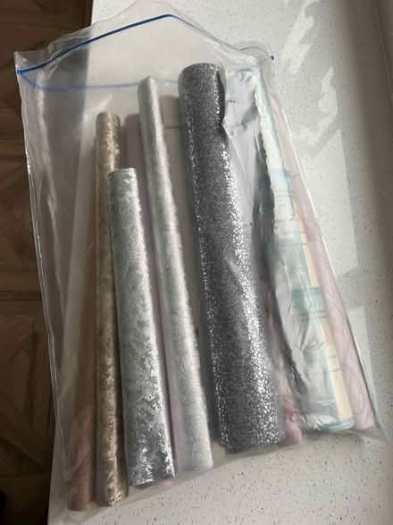Photo of free Wall paper samples (Willen Park MK15) #1