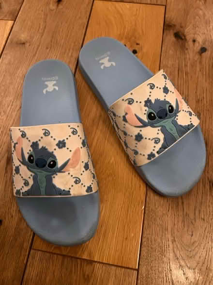 Photo of free Disney Sliders - size 5 (Hemel, HP3) #2