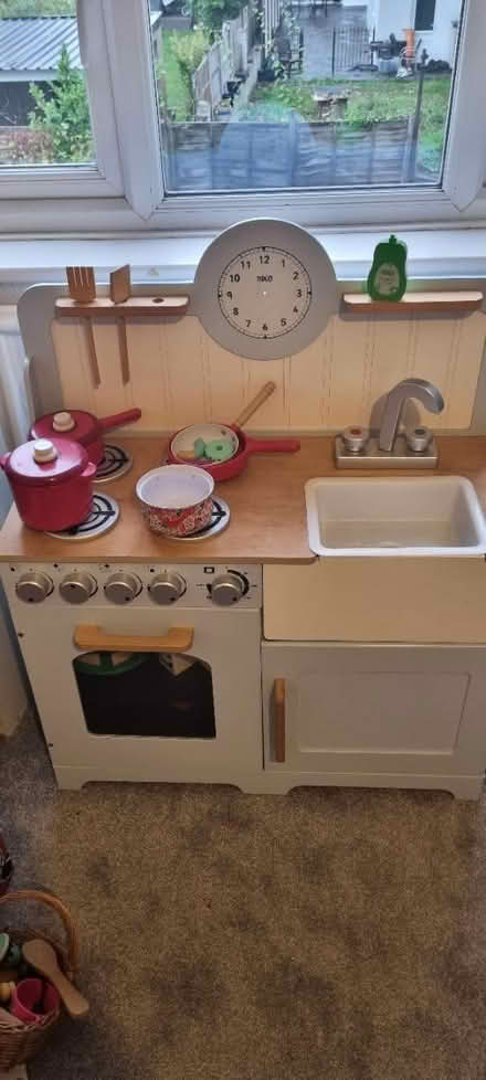 Photo of free Toy kitchen and Food items (Sidcup) #2