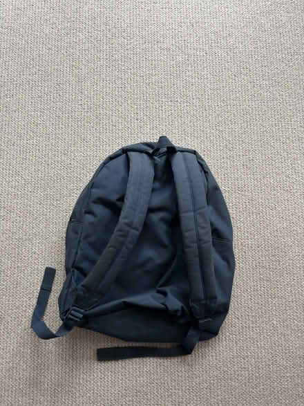 Photo of free Herschel back pack - navy blue excellent condition (Chalfont Common SL9) #3