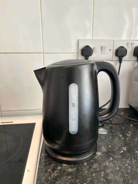 Photo of free Electric kettle (West Kensington W14) #1