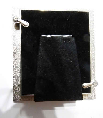 Photo of free Small Decorative Ornamental Picture Frame (Vale LA1) #2