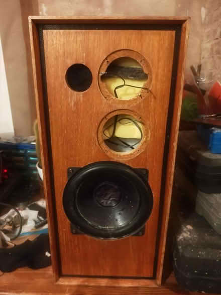 Photo of free Vintage wooden speaker cabinets (Bawdsey IP12) #2