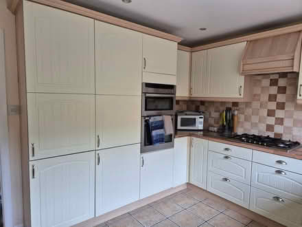 Photo of free Kitchen Units (High Wycombe) #3