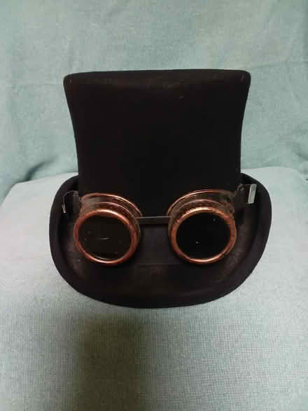 Photo of free Traditional top hat (Black) (Cobham KT11) #2