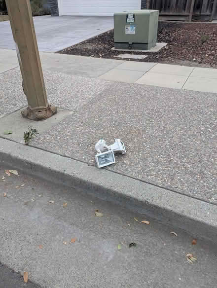 Photo of free Outdoor flood lights (South San Jose) #4