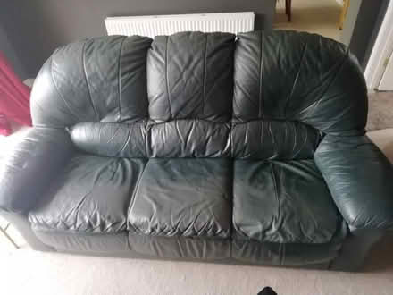 Photo of free Green leather sofa (Hailsham BN27) #1