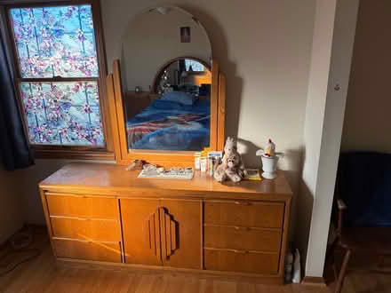 Photo of free Bedroom Dresser (Yonkers) #1