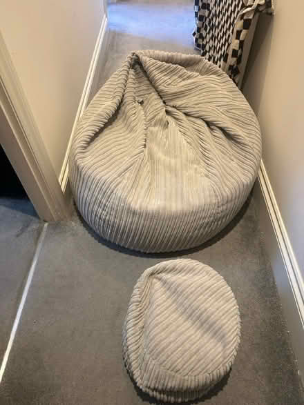 Photo of free Large bean bag (South Tottenham N15) #2