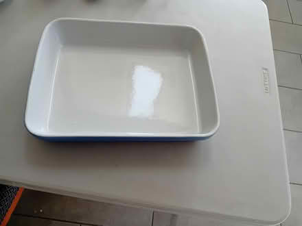 Photo of free 2 casserole dishes (Cubbington CV32) #2