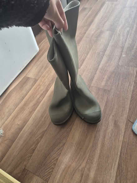 Photo of free Wellies (N15, near Downhills Park) #2