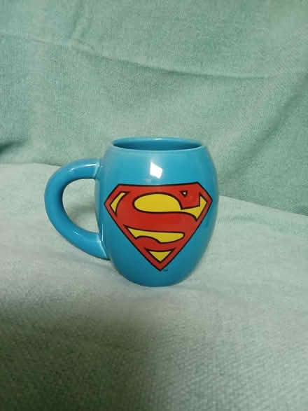 Photo of free Superman Mug (Cobham KT11) #1