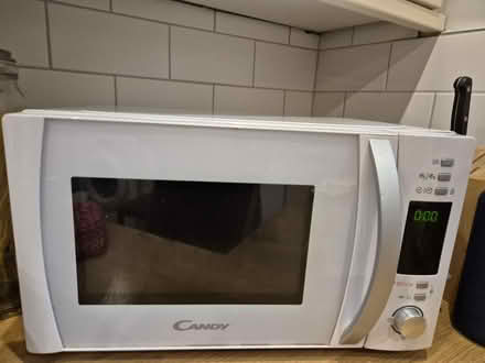 Photo of free Micro wave (SK3 cheadle heath) #1
