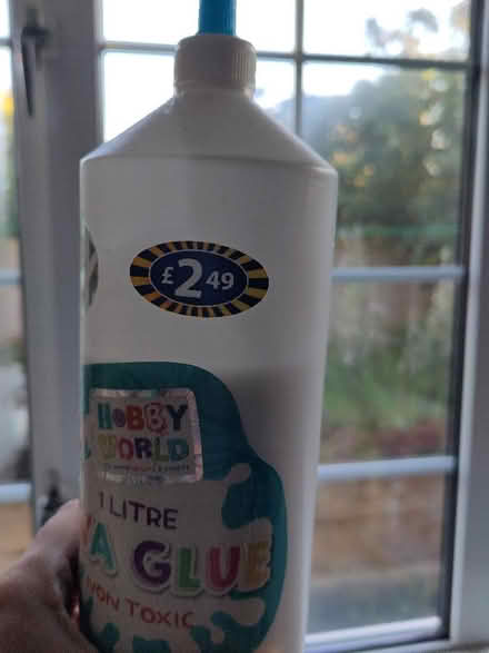 Photo of free PVA glue (Moreton CH46) #2