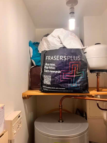 Photo of free House clear our (Wandsworth SW18) #1
