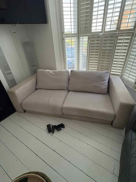 Photo of free Three seater sofa - very good condition (Central Watford WD23) #2