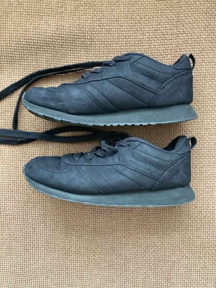 Photo of free Black trainers size 3/4 (SW16 Norbury, Green Lane) #3