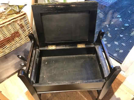 Photo of free piano stool (Stroud GL5) #2