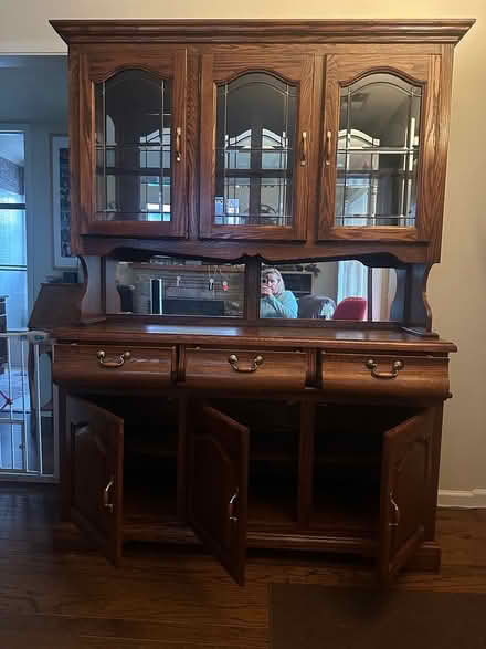 Photo of free Hutch/China Caninet (Southeast RC, 101 & Marsh Rd) #2