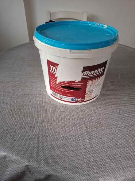 Photo of free Heavy duty wallpaper adhesive (Dawlish EX7) #1