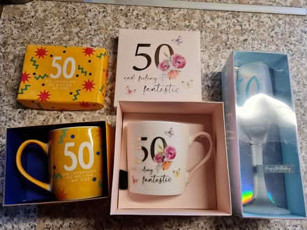 Photo of free 50 mugs and champagne flute (Back edge S6) #1