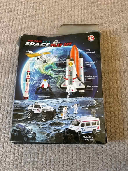 Photo of free Kids space play set (Balham / Clapham SW12) #2