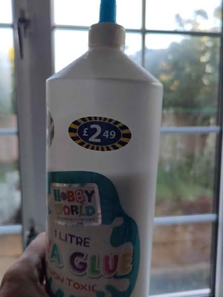 Photo of free PVA glue (Moreton CH46) #2