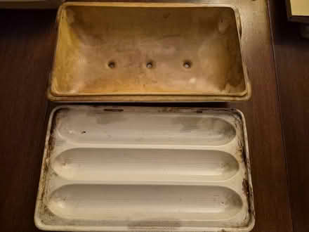 Photo of free 3 baguette ceramic bread pan (Toronto) #2