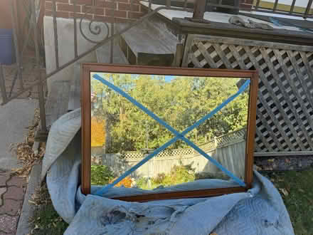 Photo of free Wall Mirror (St. Laurent / MacArthur) #1