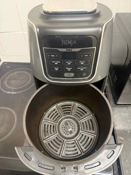 Photo of free Ninja air fryer (Wandsworth SW18) #1