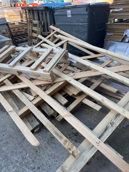 Photo of free timber - wood burning (E6 6lp) #1