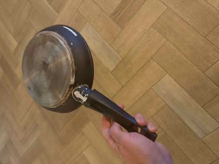 Photo of free Small frying pan (approx. 18–20 cm) (Plantation wharf SW11) #2
