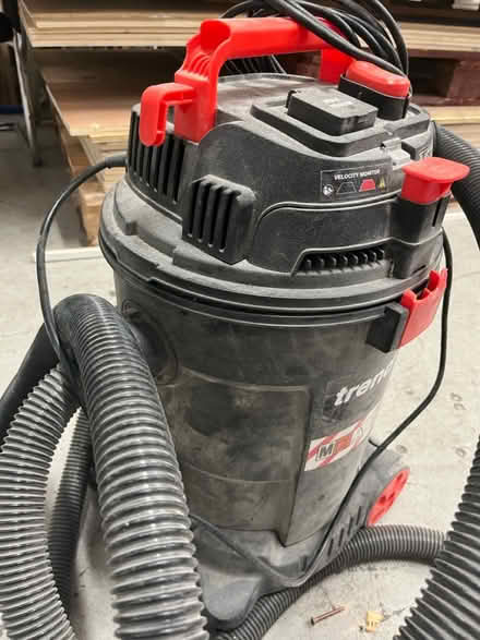 Photo of free Vacuum cleaner (Stretford/trafford M32) #3