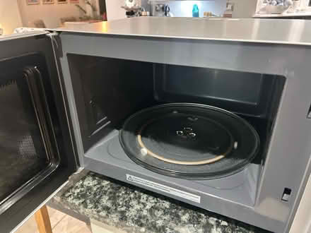 Photo of free Microwave (Kt15 3dl) #2