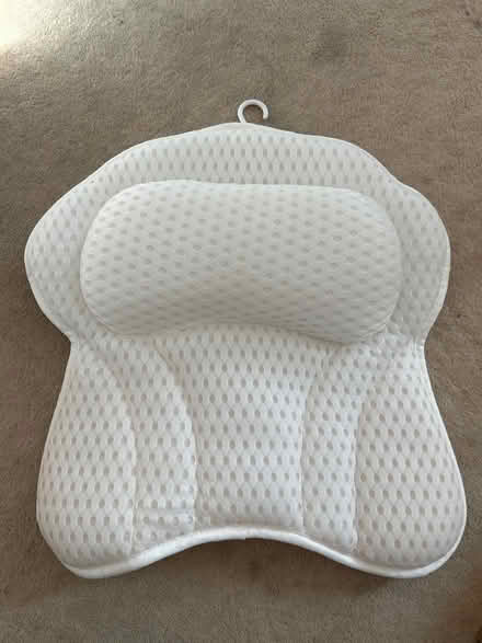 Photo of free Bath pillow (West Kensington W14) #1