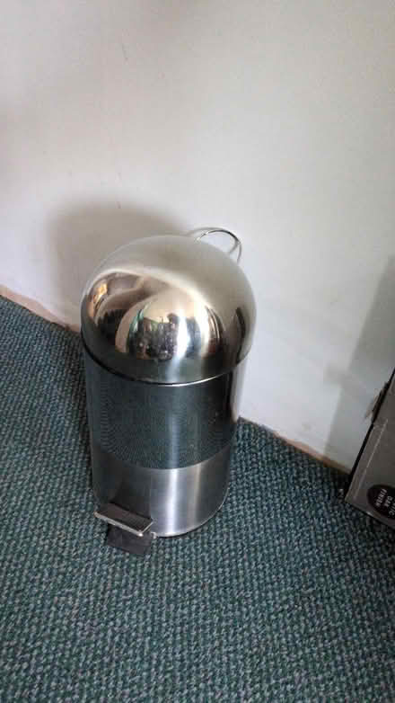 Photo of free Small bin (Chatham ME5) #1