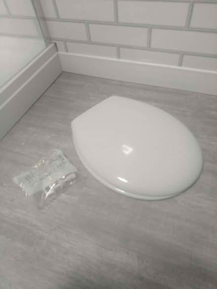 Photo of free Slow close toilet seat & fittings (Folkestone) #1