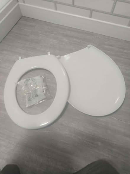 Photo of free Slow close toilet seat & fittings (Folkestone) #2