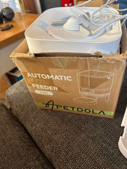 Photo of free Automatic Pet feeder (Woodhouse sheffi S13) #1