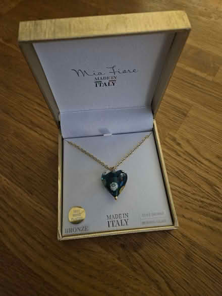 Photo of free Blue Necklace With Flowers (Middle Deal CT14) #3